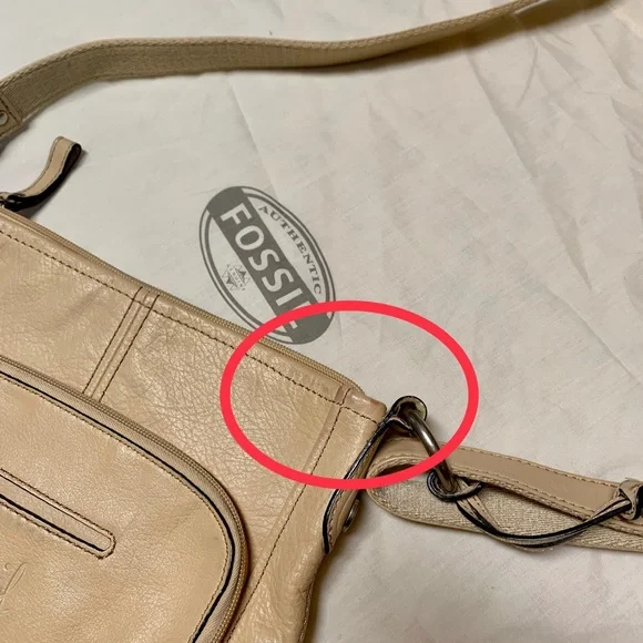 Fossil Live Long Vintage 1954 Blonde Leather Brass Key Adjustable Crossbody Bag - Picture 11 of 13